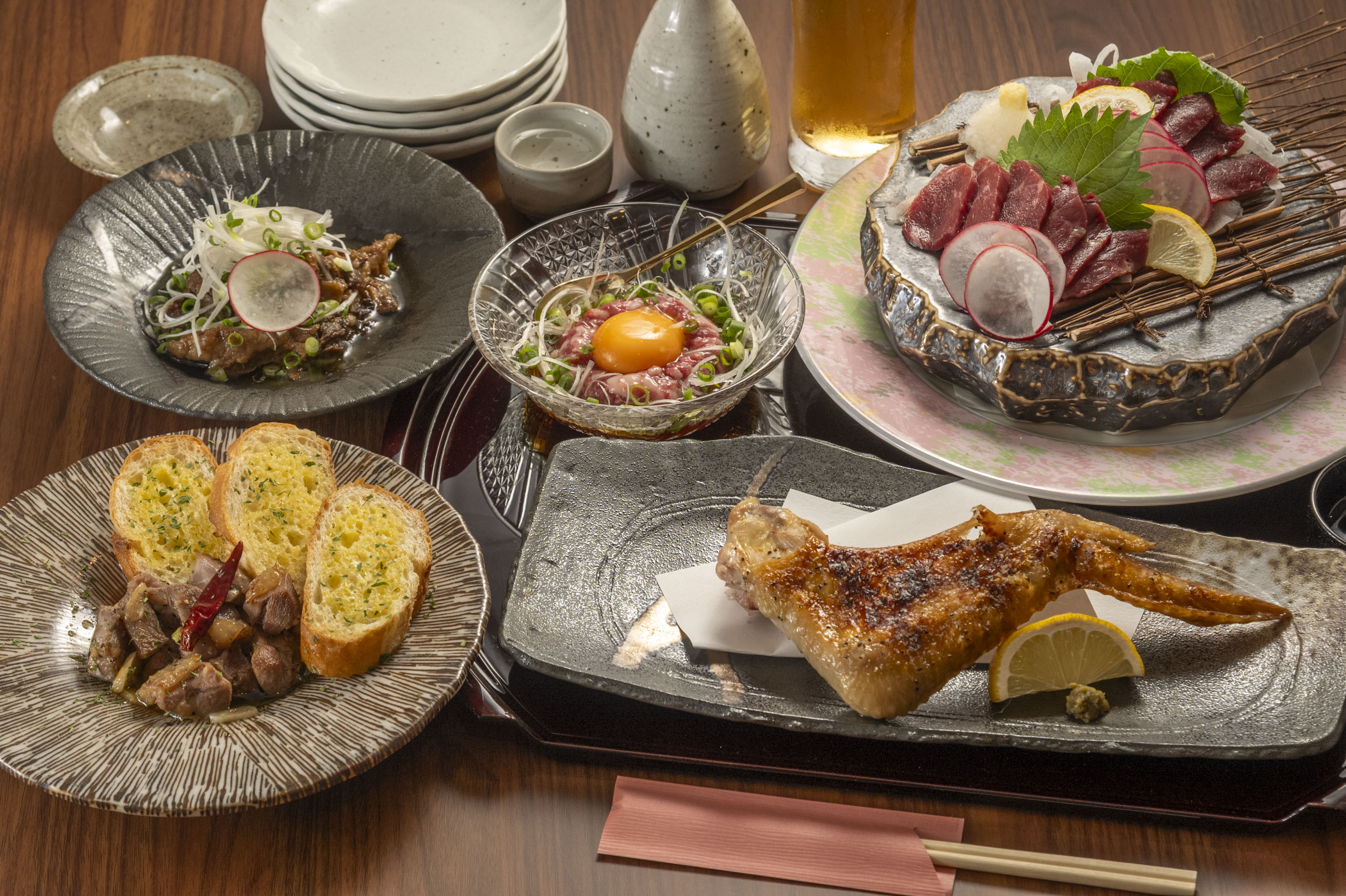 八戸 食彩酒房 天草｜熊本食材×青森の味｜馬刺し・天草大王・車エビが